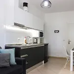 Sunset Coast Retreat A18 Apartamento *